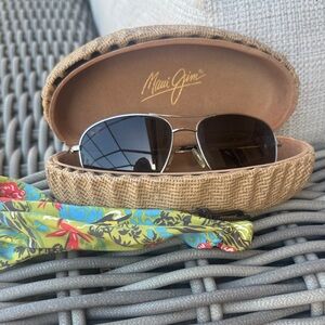 {Maui Jim} Cliff House Sunglasses